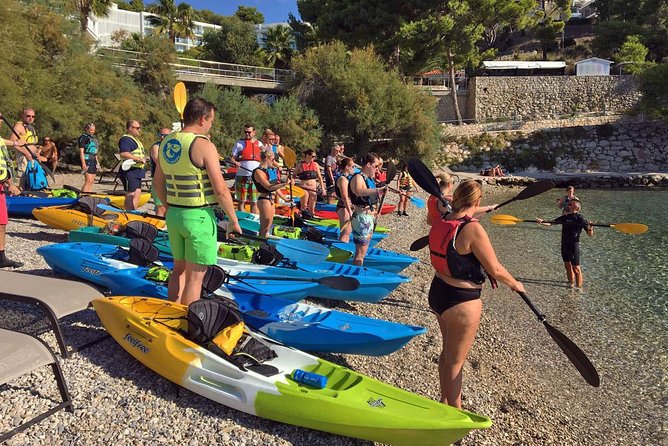 Guided kayaking tour to Pakleni islands - Paddling toward coves, beaches, and pine shade