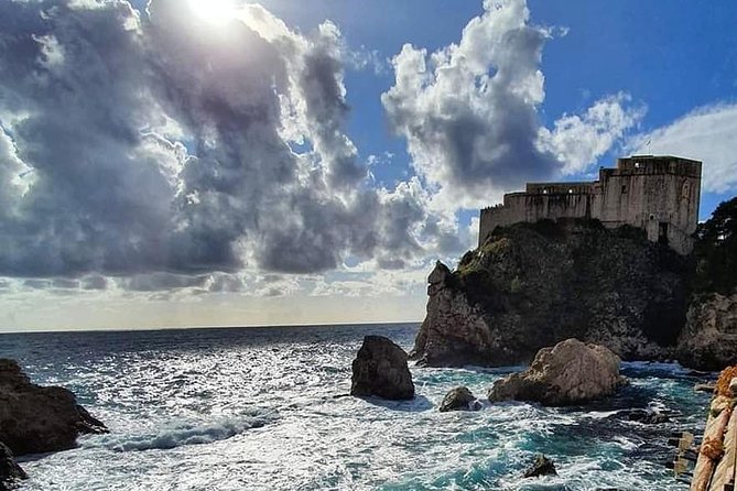 Guided Tour to discover Dubrovnik's Old Town, by day or night - Day tour or night experience?