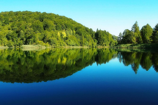 Guided transfer from Zagreb to Split with Plitvice Lakes stop - The walking demands are real