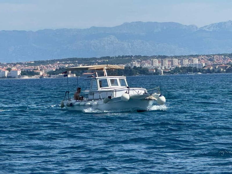 Half-day speedboat trip from Zadar with drinks - Meeting at Obala kneza Branimira 27