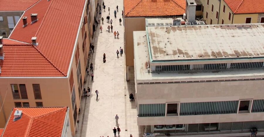 History Walking Group Tour in Old Center of Zadar - The Sea Organ and the modern waterfront