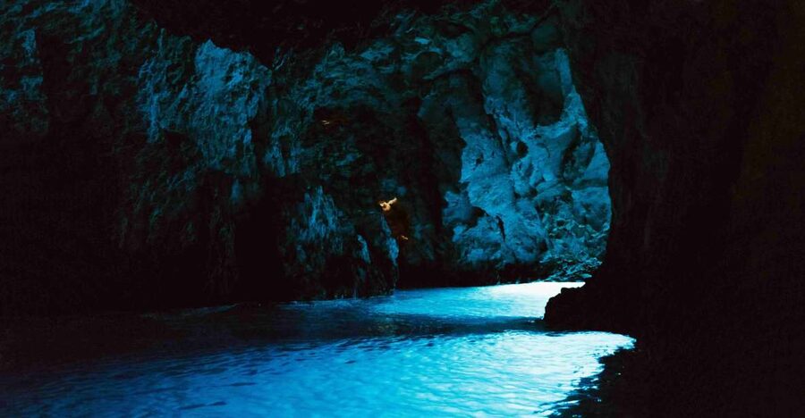 Hvar: Blue and Green Caves Boat Tour with Stiniva Beach - Leaving Hvar by speedboat