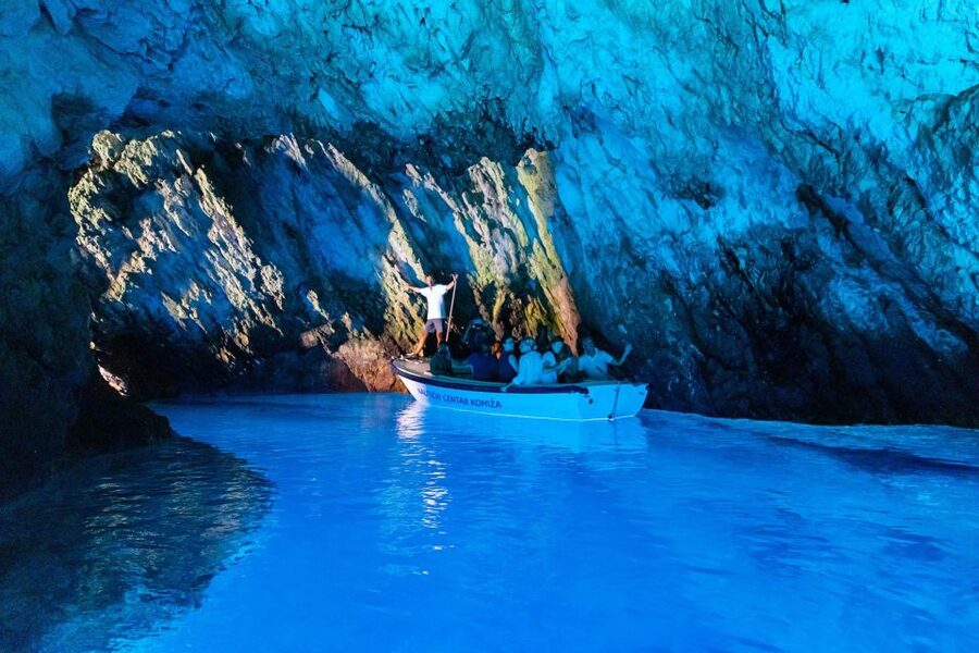 Hvar:Blue & Grenn Cave and Vis Island Private Speedboat Tour - Who will enjoy this Hvar boat tour most