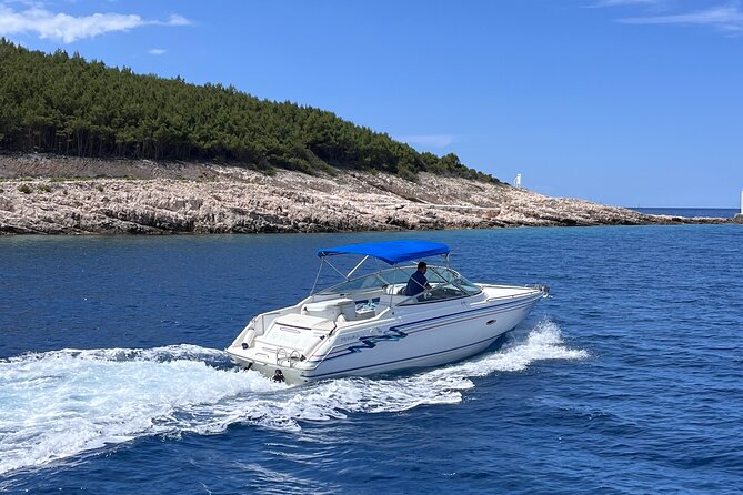 Hvar Delight: Private Speed Boat Tour - The skipper and the personal service