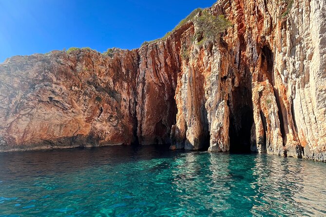 Hvar Delight: Private Speed Boat Tour - Leaving Hvar Riva for the south shore