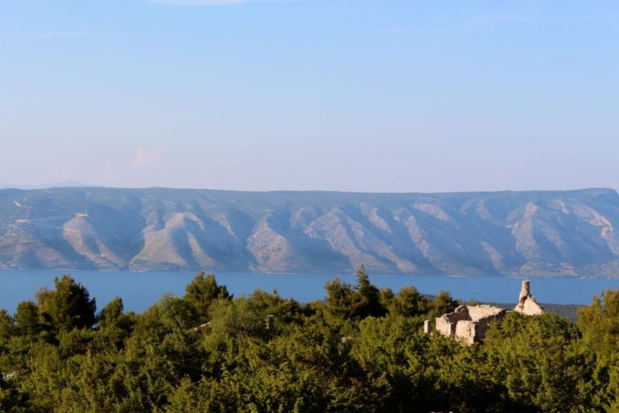 Hvar Hidden Gems Tour with Lunch or Dinner - Brusje and the seasonal lavender fields