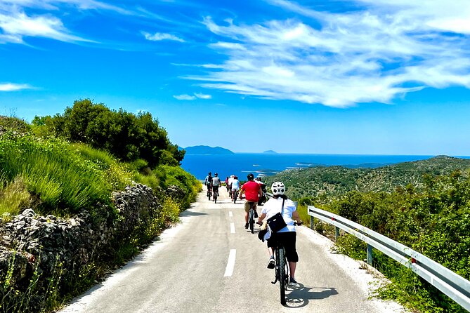 Hvar Island Guided E-Bike Adventure - Malo Grablje and the silence of an abandoned village
