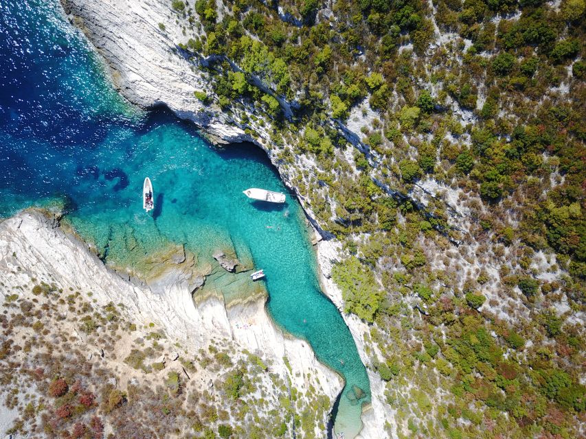 Hvar: Private Blue Cave and Vis Speedboat Tour - Key points to know before booking
