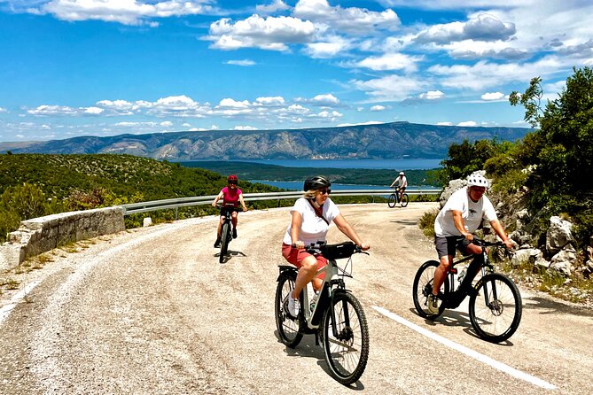 Hvar Private Walking Tour With A Professional Guide - Hvar’s harbour and maritime character