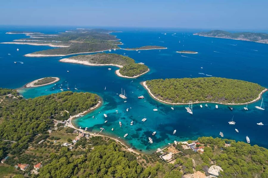 Hvar: Sunset and Pakleni Islands with a Speed Boat - Twenty minutes floating into sunset