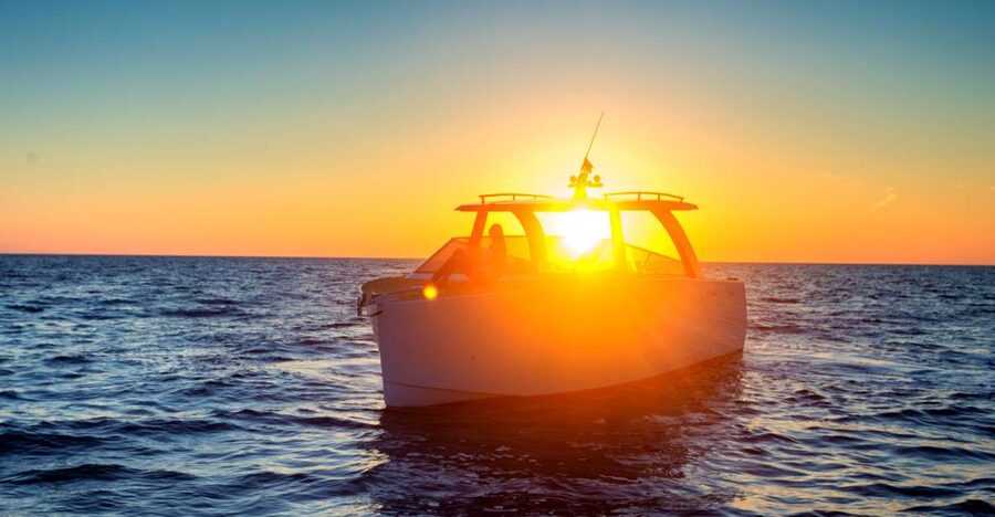 Hvar: Sunset and Pakleni Islands with a Speed Boat - Leaving Hvar and passing Galesnik