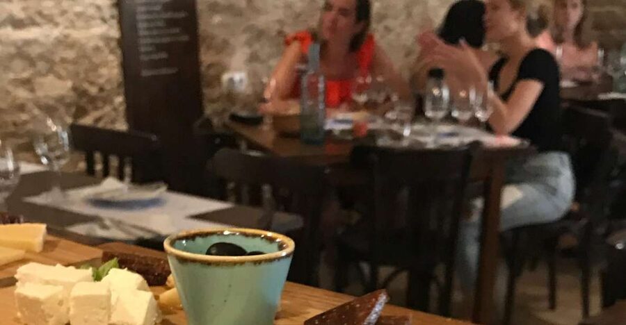 Hvar Wine Tour + Dalmatian Dinner - Two wineries, three possible stories