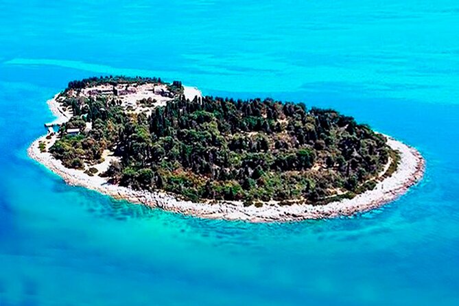Island Visit National Park Brijuni & Dolphin Cruise - Cruising through Brijuni National Park