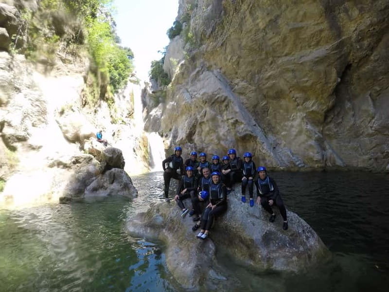 Iz Omisa/Zadvarija: Extremni Canyoning na rijeci Cetini - Gubavica waterfall and the optional 55-meter descent