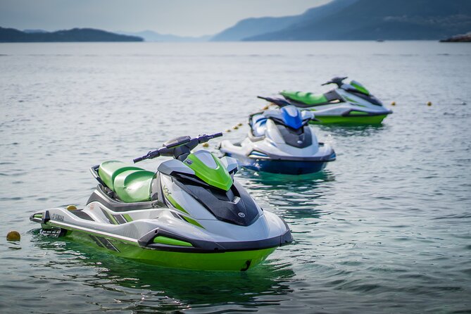 Jet Ski Rent 30 min - Riding past beaches, caves, and open water