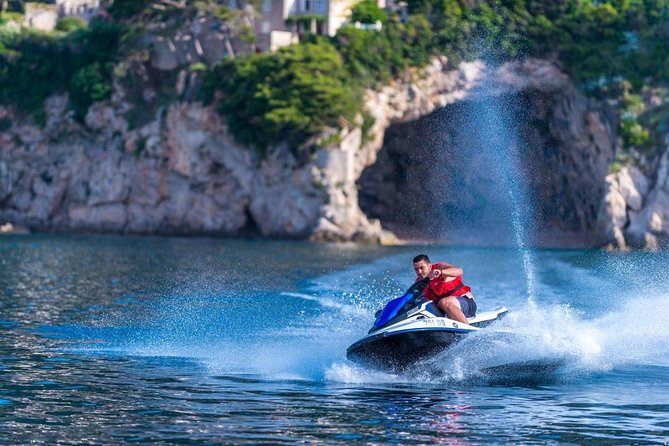 Jet Ski Safari Tour 2h - Who gets the best value from $432.50?