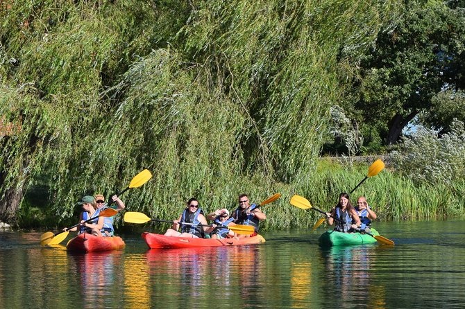Kayak on the Gacka River - Reaching the finish and arranging the ride back