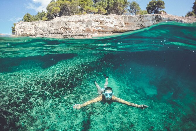 Kayak tour in Pula to Valley of Tears/free drinks+photos included - Who should book this tour?