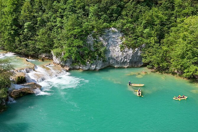 Kayaking Mrežnica river - Nine waterfalls, three rapids, and plenty of water time