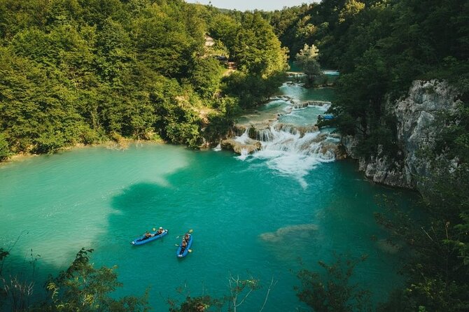 Kayaking Mreznica Waterfalls close to Plitvice Lakes - Families, mixed groups, and cautious adventurers