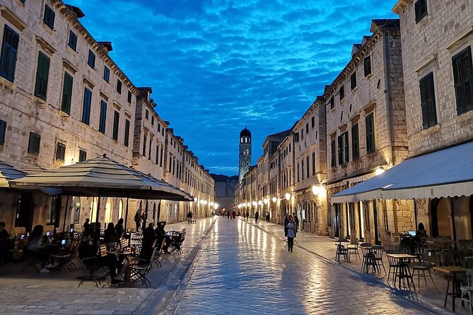 King's Landing Revealed! Game of Thrones Fans 1st Choice in Dubrovnik - The Iron Throne photo opportunity