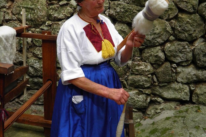Konavle Valley Wine Tour from Dubrovnik with Train Ride and Wine Tasting - Agrotourism Pišta and the rustic snack
