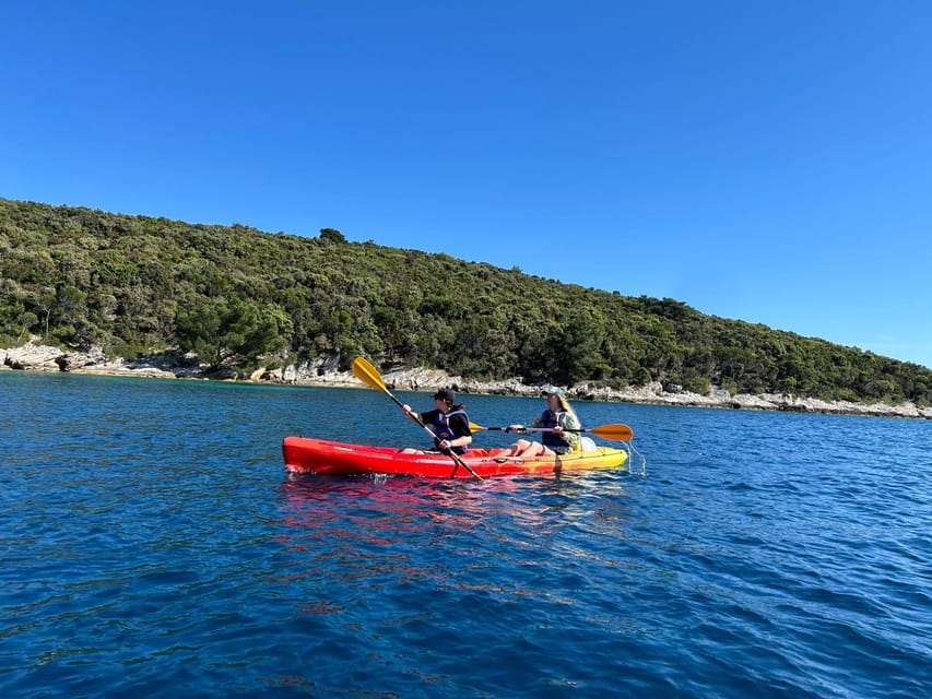 Korcula Archipelago Kayak Tour - Setting out with stable kayaks and a professional guide