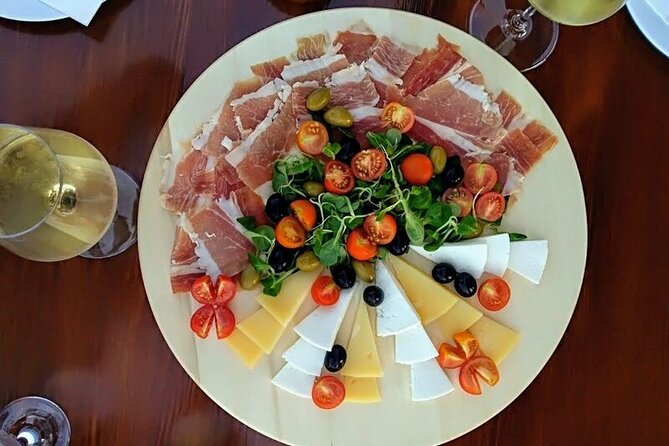 Korcula Bike & Wine Tour | Wine Tasting in Lumbarda - What the guides add to the afternoon