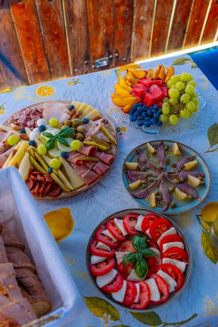 Korčula: Sail Away - tour with traditional craftmanship boat - Swimming, snorkeling and what to bring