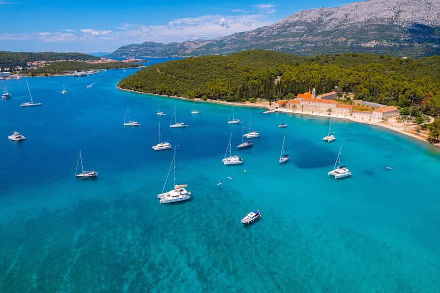 Korčula: Sail Away - tour with traditional craftmanship boat - Food, drinks and the strongest part of the value