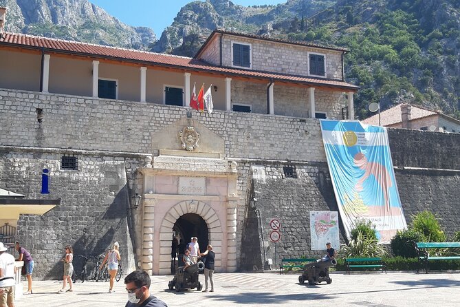 Laizy Wednesdays Tour to Montenegro - Herceg Novi: a gentle first hour by the sea