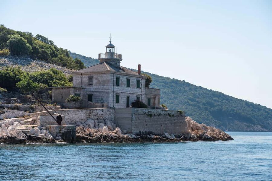 Lovran/Opatija: Swimming on Cres Island with Lunch - What the $135 price really covers