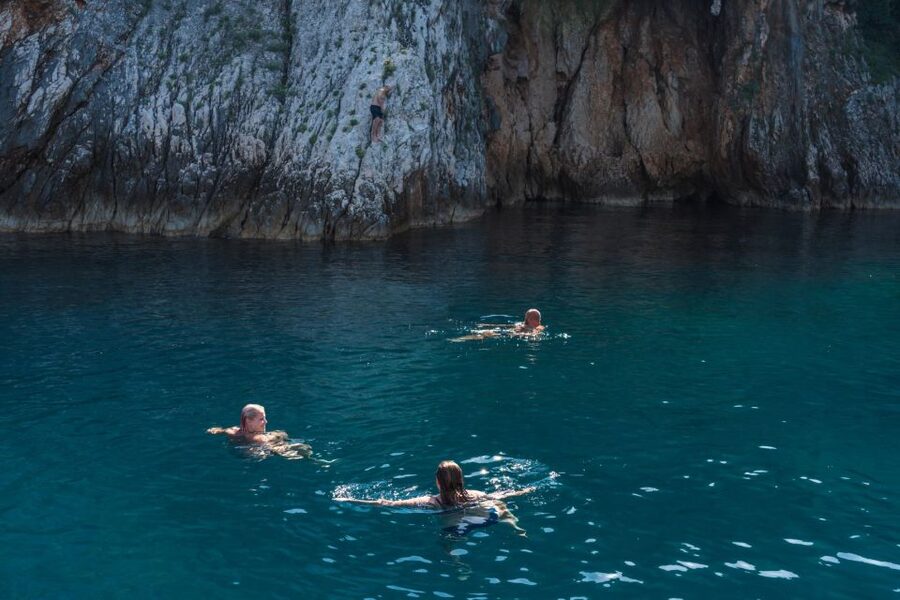 Lovran/Opatija: Swimming on Cres Island with Lunch - Who should book, and who should think twice