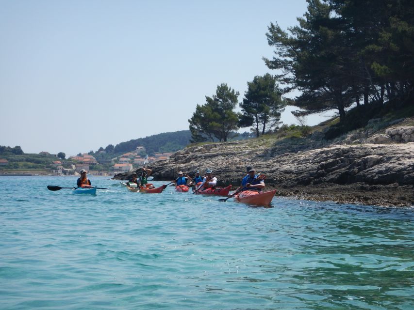 Lumbarda: Half-Day Kayaking and History with Wine delight - A Quiet Beach, GRK Wine, and Klašun Pastries