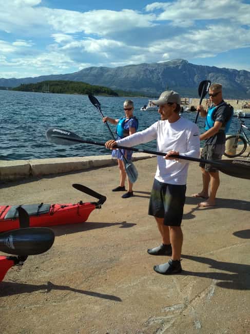 Lumbarda - Sunset Kayak Tour with a Picnic - Wine and Sweets - Starting at Tatinja Bay in Lumbarda