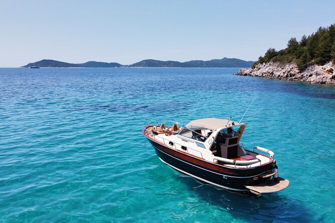 Luxury Elaphite Islands half day Cruise with lunch Apreamare - Šipan: village life, wine, and olive oil