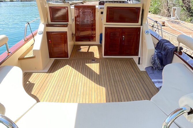 Luxury Private Boat Tour to Elaphiti Islands - Timing, weather, and cancellation details