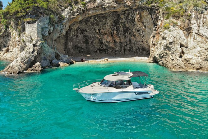 Luxury Private Boat Trip to the Elaphiti Islands from Dubrovnik - Sjekirica Beach for snorkeling
