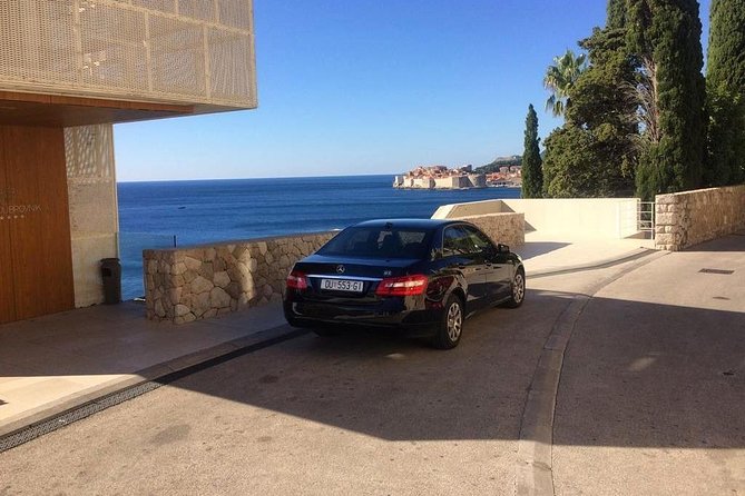 Luxury private transfer: Dubrovnik airport to Dubrovnik - Reaching hotels near Dubrovnik’s Old Town