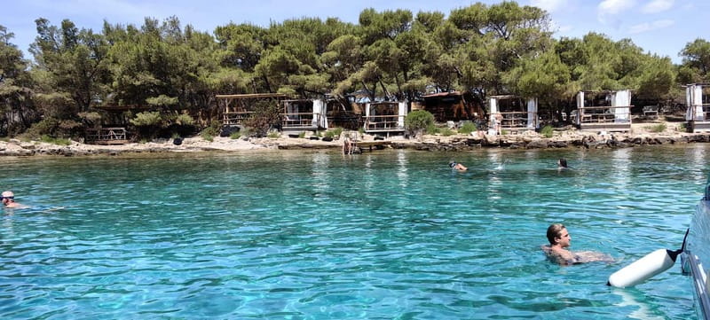 Makarska: 3-island Speedboat Cave & Blue Lagoon Tour - Zečevo’s Blue Lagoon and bungalow bar