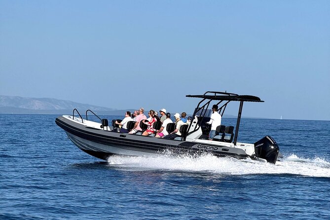 Makarska: 3-Island Speedboat Tour with Cave and Blue Lagoon - Jelsa gives the day a town break