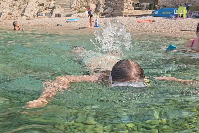 Makarska: 3 Island Speedboat Tour with Little Blue Cave & Lagoon - Morning departures may give you calmer water