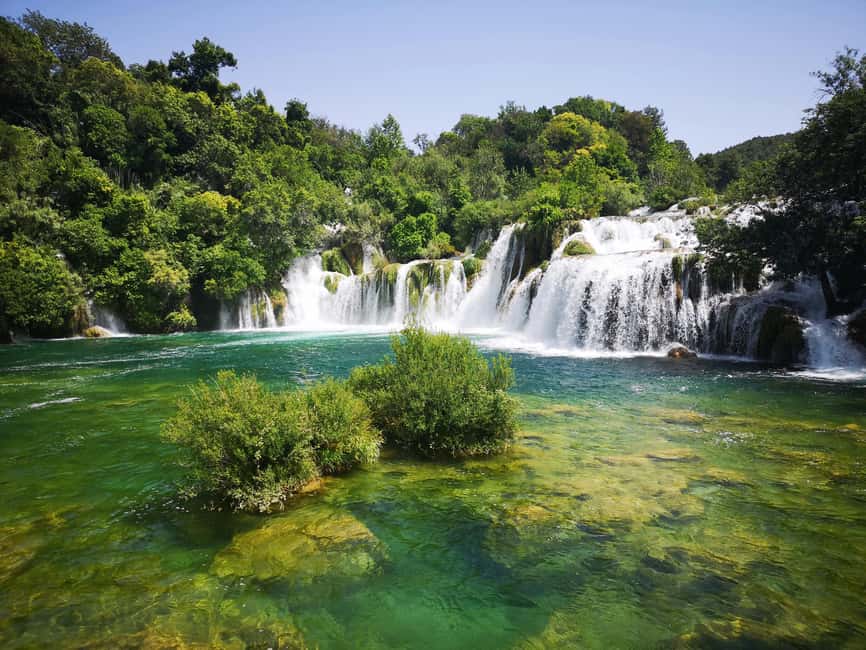 Makarska: Krka National Park Day Trip with Šibenik Visit - Leaving Makarska in an air-conditioned minivan