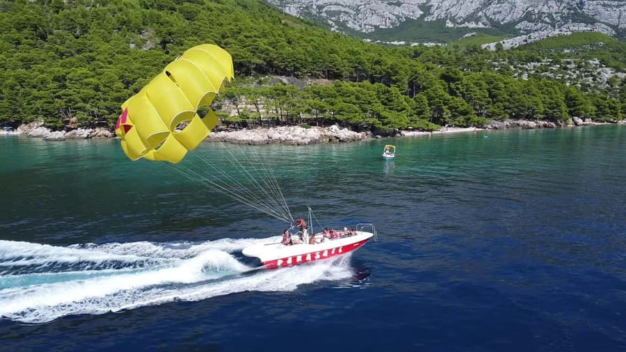 Makarska: Parasailing Experience - MPL Nautika - Is parasailing scary?