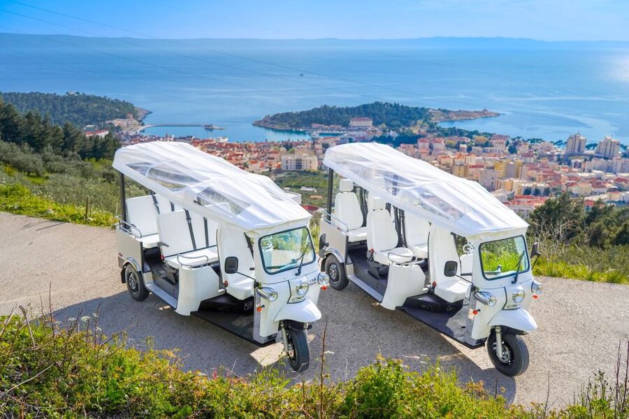 Makarska: Skywalk Tuk-Tuk Tour with Skip-the-Line Ticket - Thirty minutes on the glass Skywalk