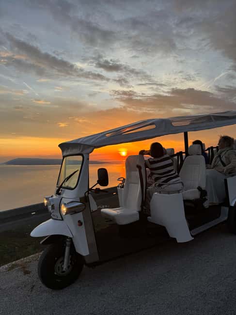 Makarska: Skywalk Tuk-Tuk Tour with Skip-the-Line Ticket - Who will enjoy this ride most