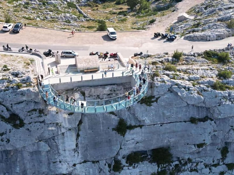 Makarska: Skywalk Tuk-Tuk Tour with Skip-the-Line Ticket - Practical preparation for an open mountain vehicle