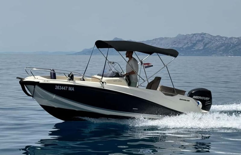Makarska: Sunset private boat tour from Makarska - The ride back is timed for Makarska views