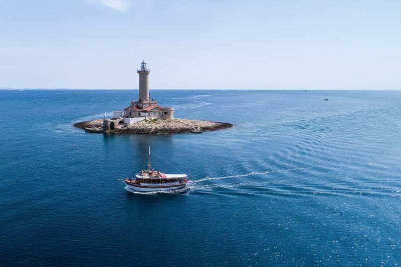 Medulin: Full-Day Boat Tour of the Archipelago w/ Lunch - Starting at Medulin Harbour with a clear meeting point