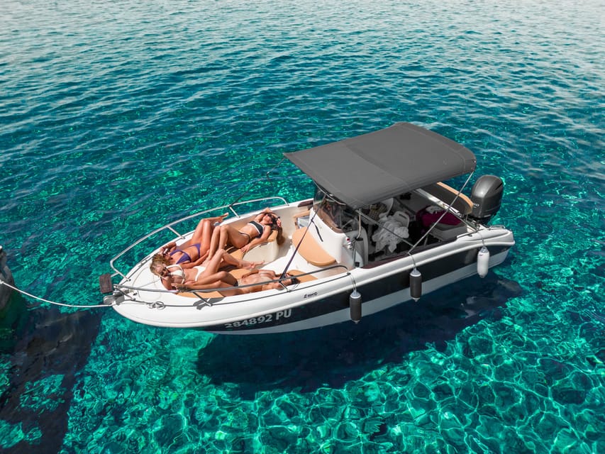 Medulin: Morning on Speedboat with Cave & Island Snorkeling - The Dinosaur Footprint Islet